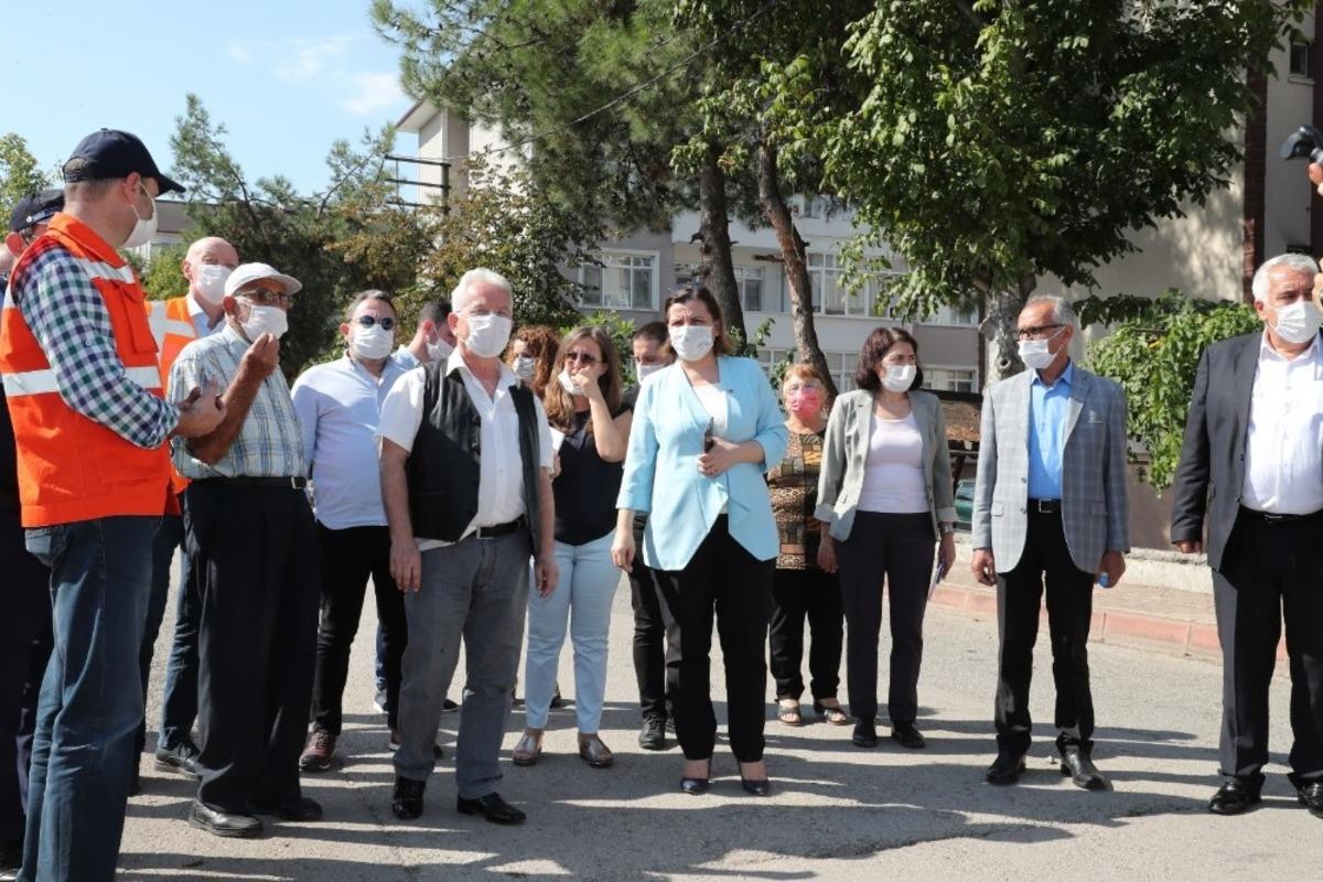 Başkan H&uuml;rriyet sahadan ayrılmıyor