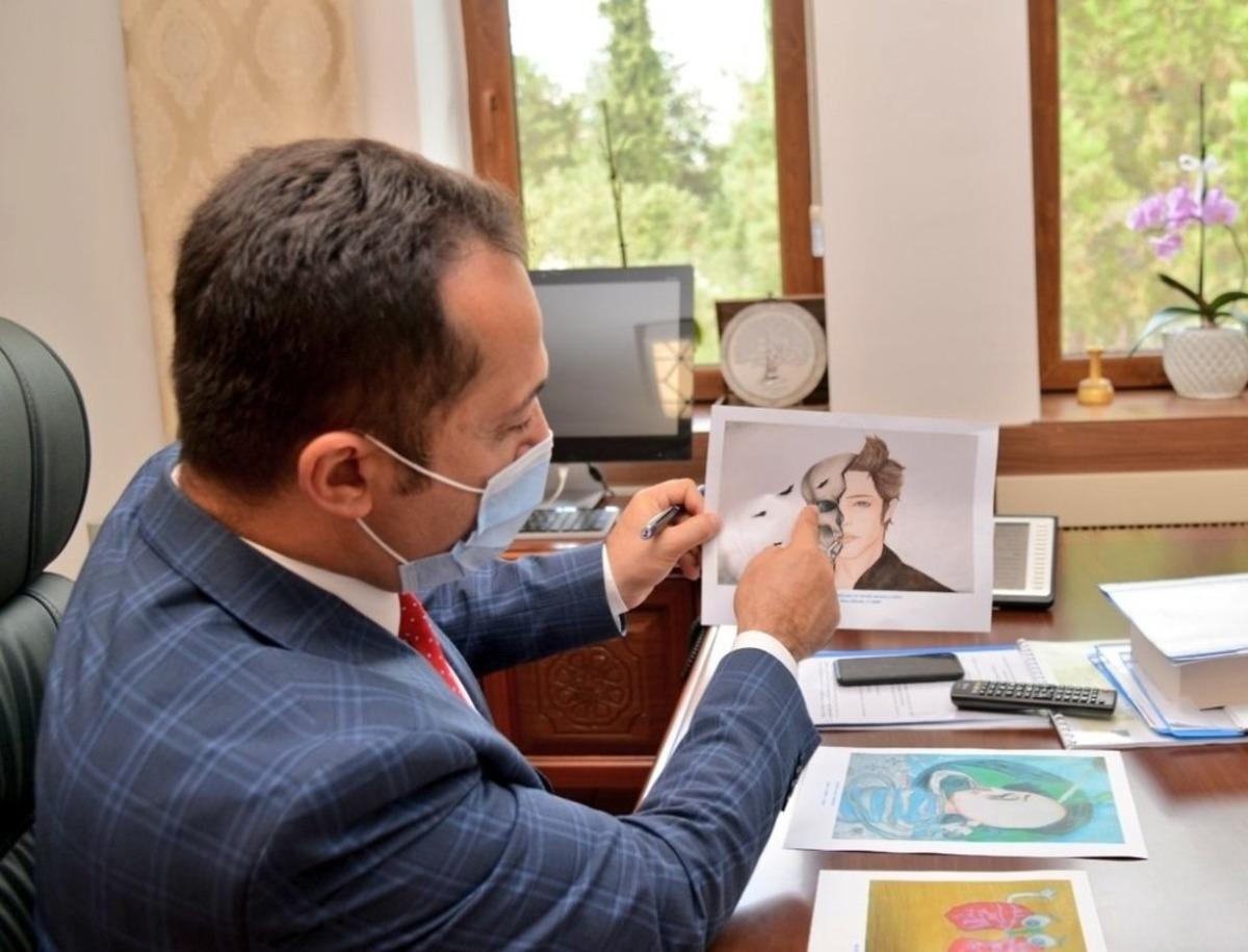 Bin 230 g&ouml;rsel eser, 815 edebi eserin katıldığı yarışmada dereceye girdiler