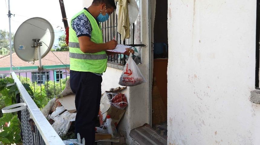 Bayraklı&rsquo;da 2 bin 648 aileye gıda yardımı