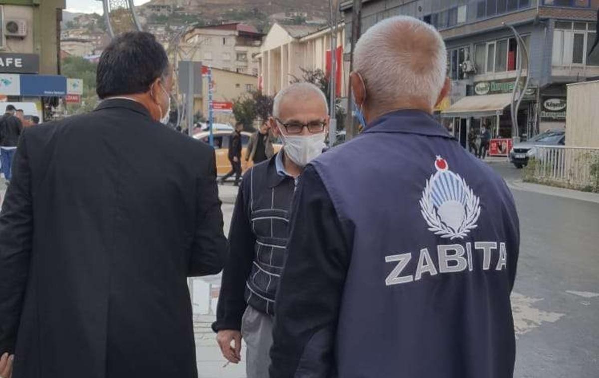 Hakkari zabıtası maske denetiminde