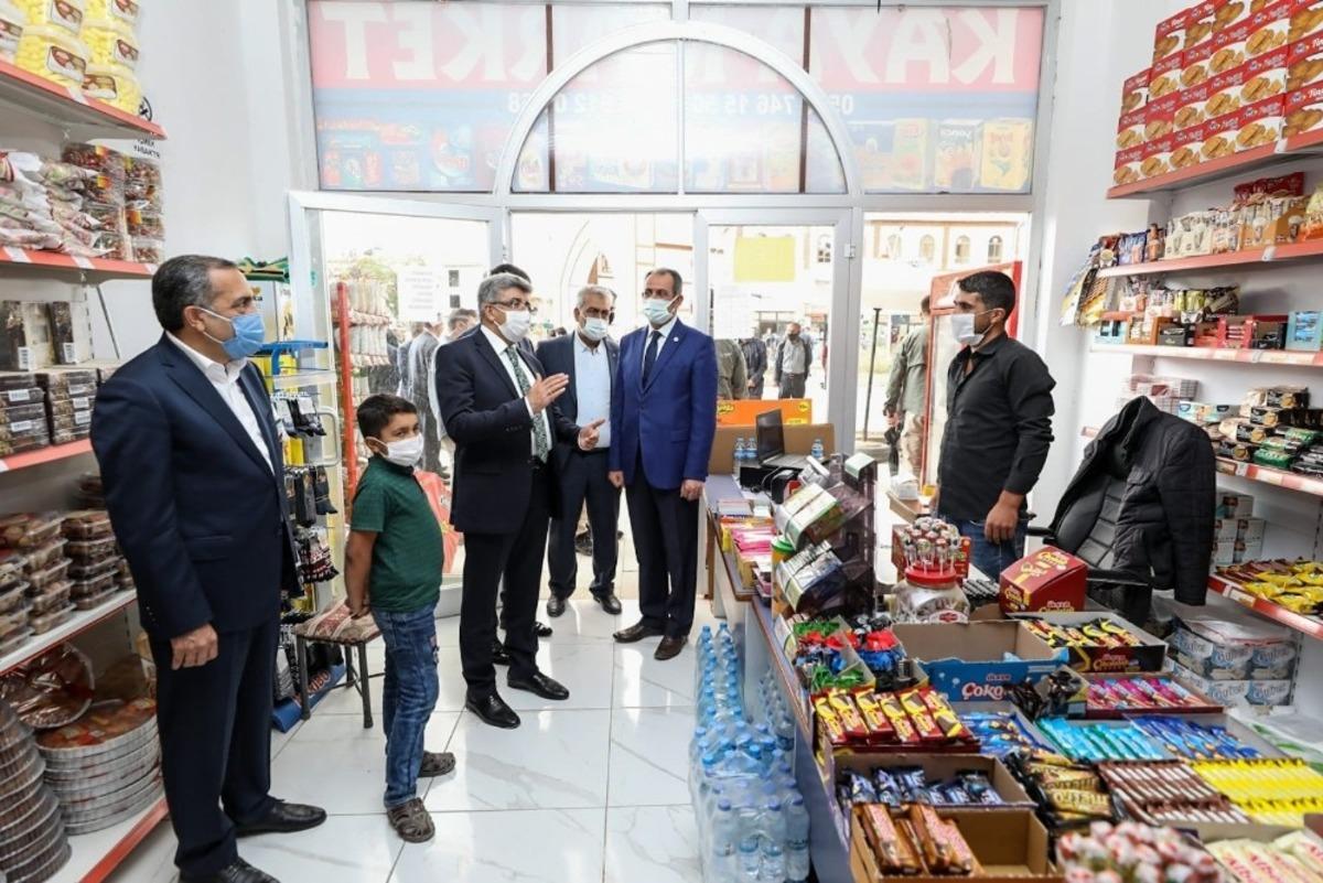 Vali Bilmez, G&uuml;rpınar&rsquo;da pandemi denetimine katıldı