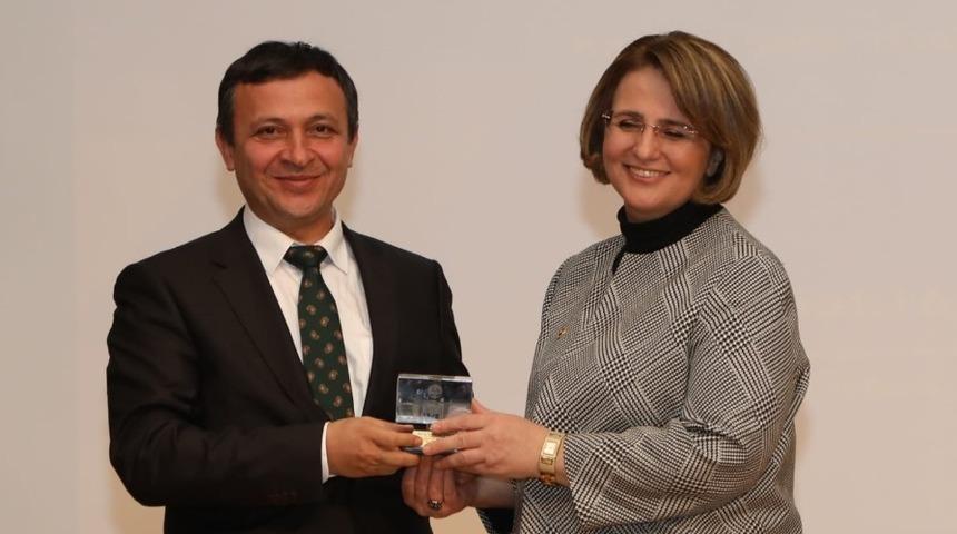 ERÜ Rektörü ve eşi koronavirüse yakalandı