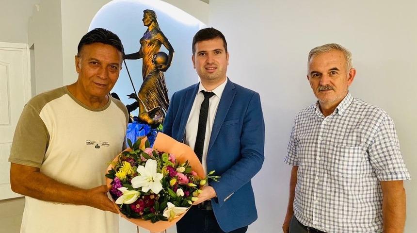 Edremit Belediyesi&rsquo;nden sanat&ccedil;ılara vefa