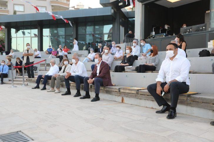 Arkeoloji Günleri’nde Başkan Tarhan’a teşekkür plaketi G4