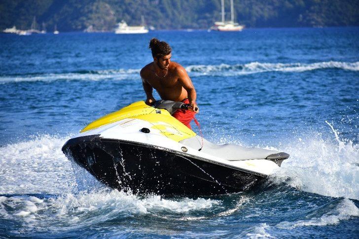 Hem yeşil sahalarda hem de mavi denizlerde koşturuyor G5