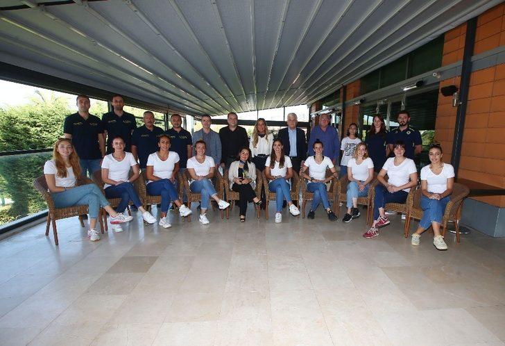Fenerbahçe Adam Voleybol’u ağırladı G4