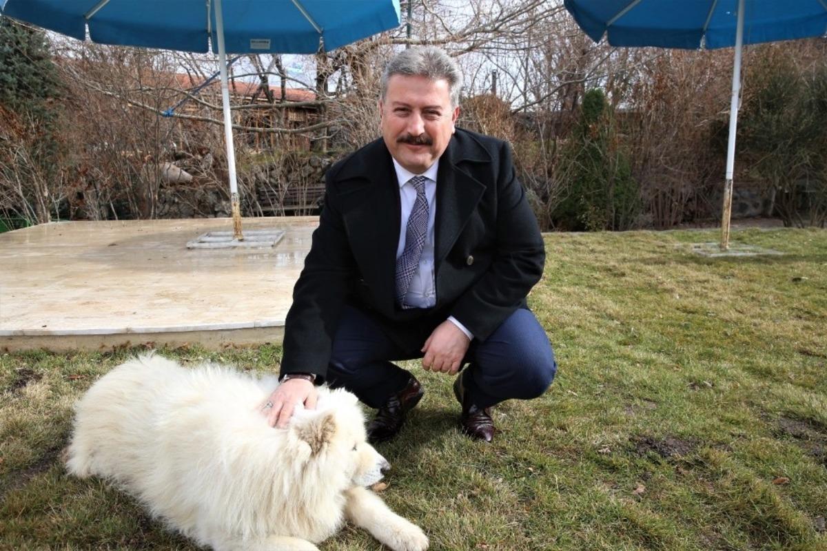 Geri d&ouml;n&uuml;ş&uuml;m atıkları Melikgazi&rsquo;nin ellerinde yeniden hayat buluyor