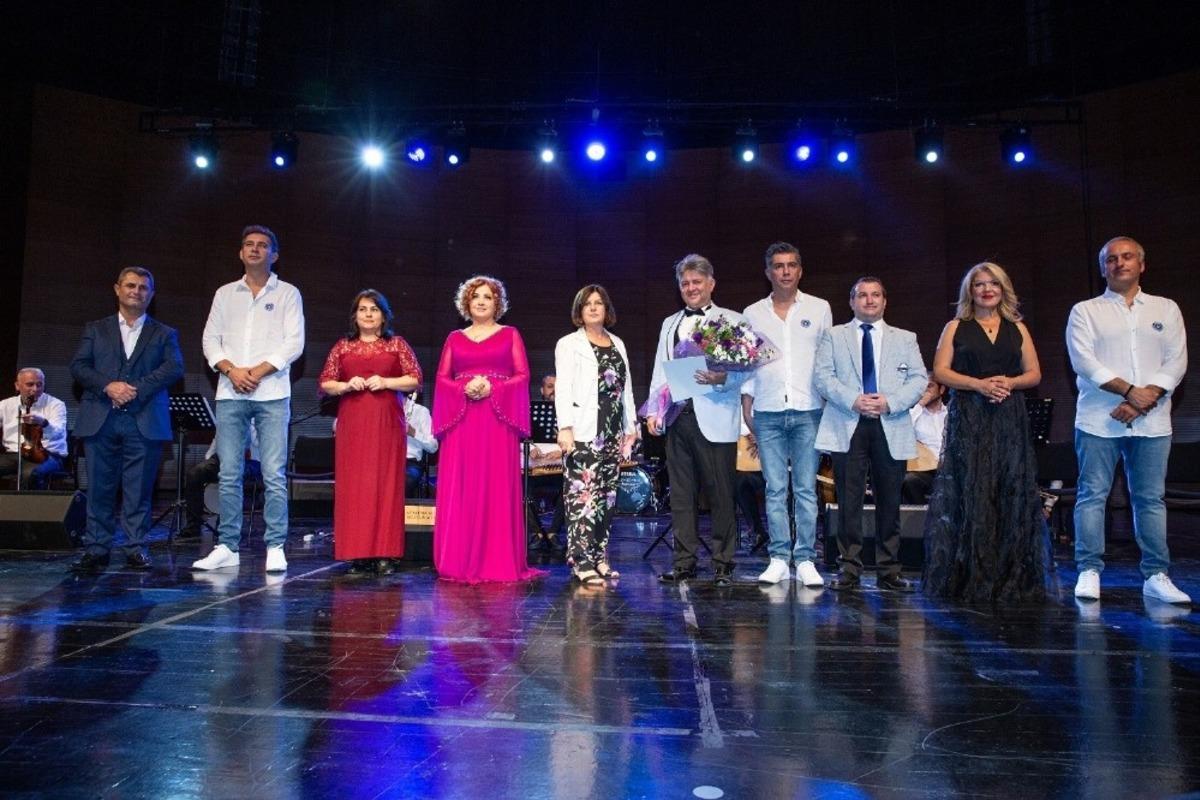 Bursa B&uuml;y&uuml;kşehir orkestradan &lsquo;Sezona Merhaba&rsquo; konseri