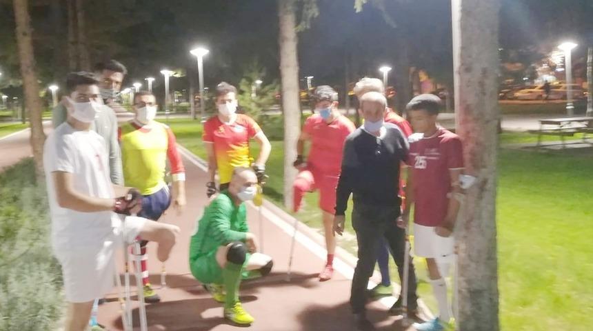 Melikgazi Belediyesi Ampute Futbol takımı yeni sezon i&ccedil;in sahaya indi