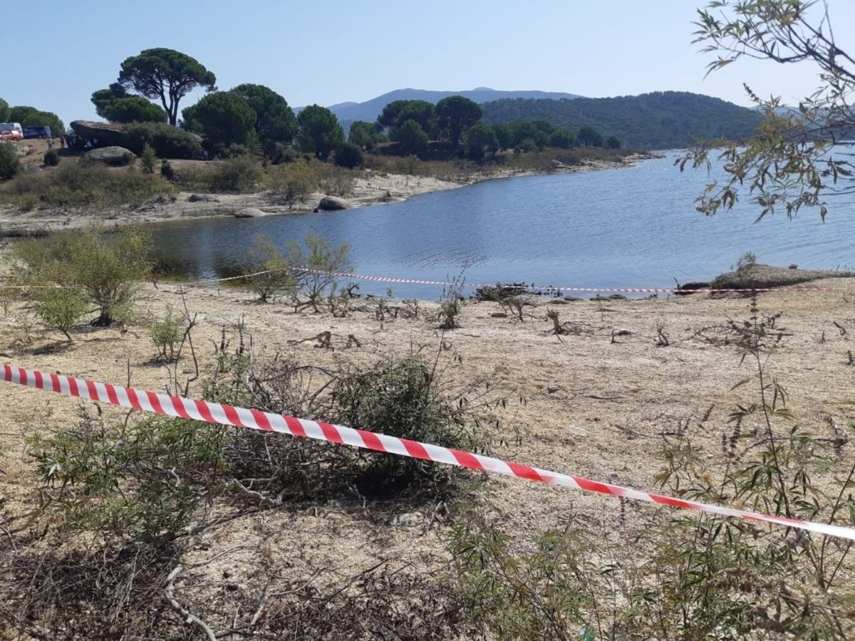 G&ouml;lde kaybolan &Ccedil;ineli genci arama &ccedil;alışmaları devam ediyor