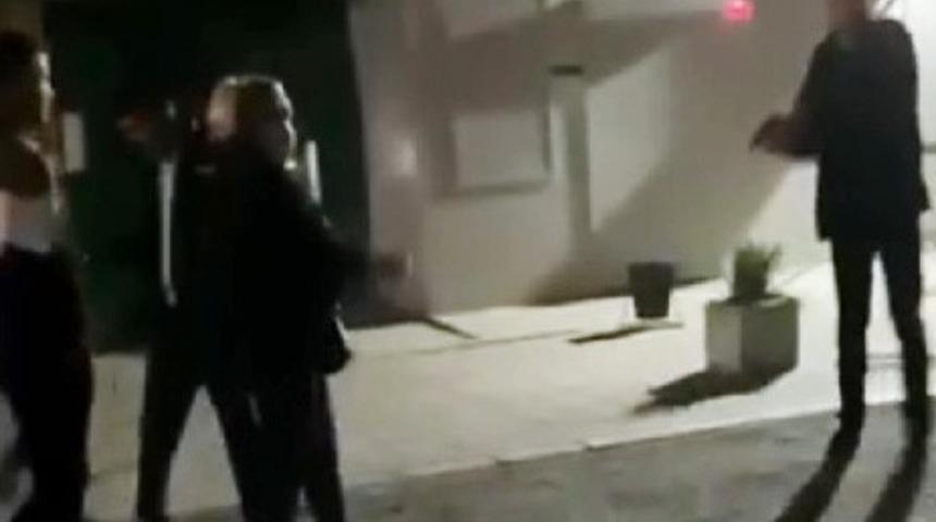 Rusya&rsquo;da polis &uuml;zerine y&uuml;r&uuml;yen genci bacaklarından vurdu