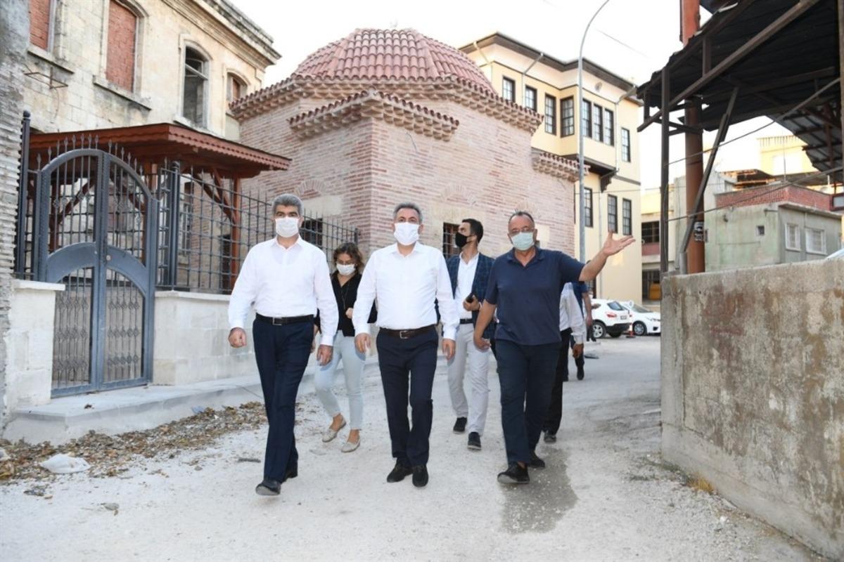 Vali Elban: "Adana&rsquo;nın tarihi dokusunu &ouml;n plana &ccedil;ıkaracağız"