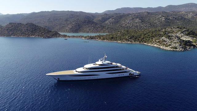 Dünyanın en pahalılarından biri! Mega yat Kekova'da