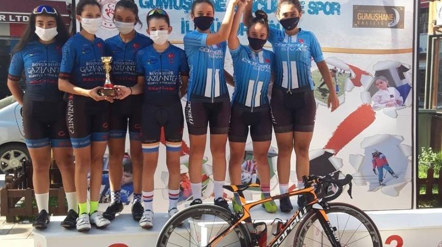 Sivas bisiklet takımı T&uuml;rkiye Şampiyonu oldu