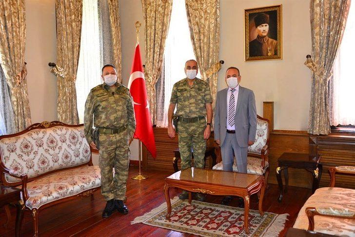 9’ncu Kolordu Komutanı Tümgeneral Erhan Uzun, Vali  Hüseyin Öner’e nezaket ziyaretinde bulundu G4
