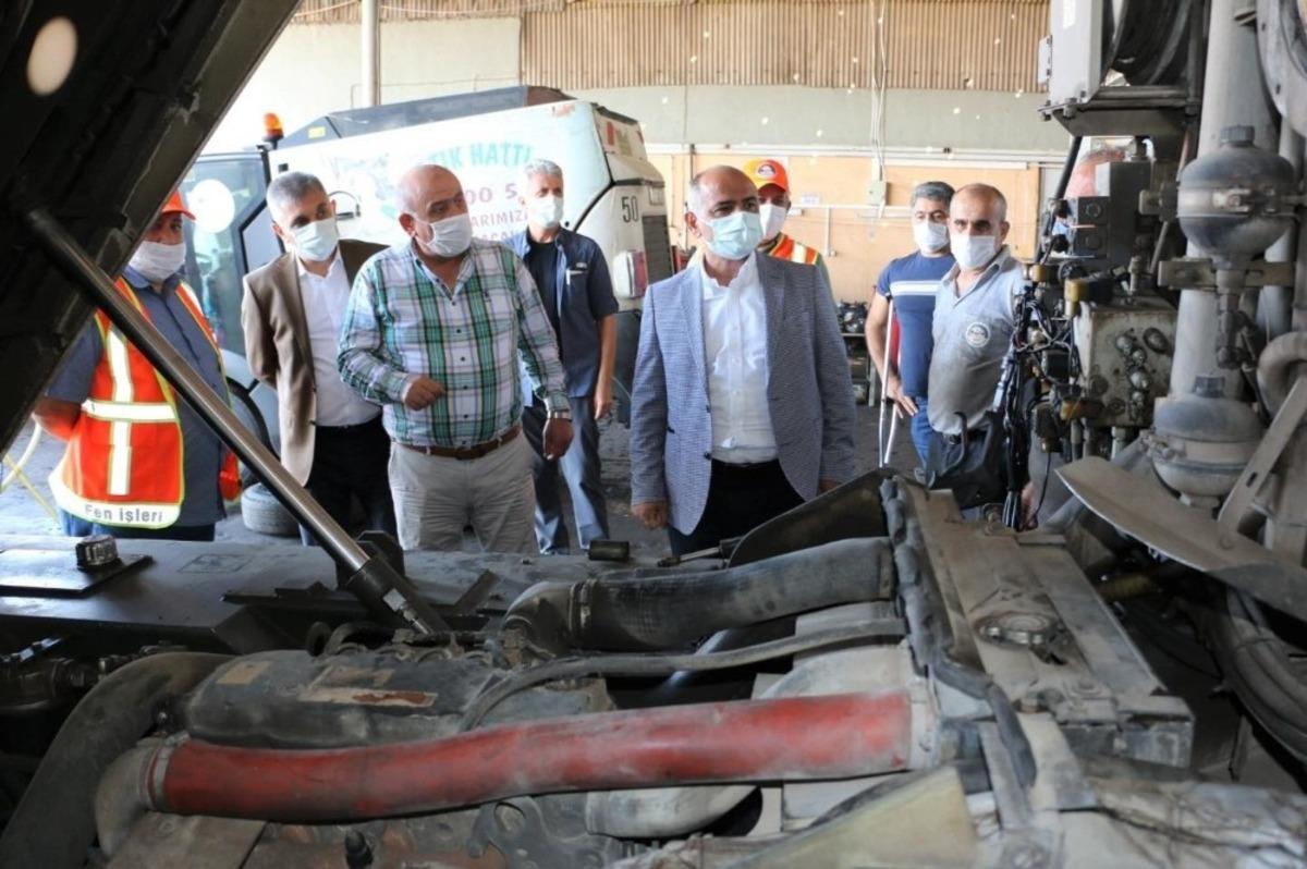 Başkandan belediyenin gizli kahramanlarına ziyaret