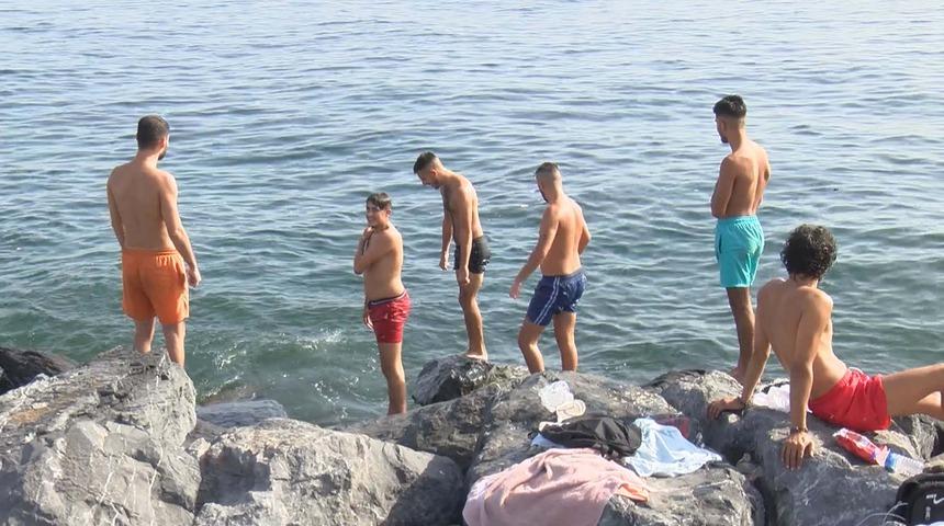 Sonbaharda denize girenler &uuml;st solunum yolları enfeksiyon riskine dikkat!