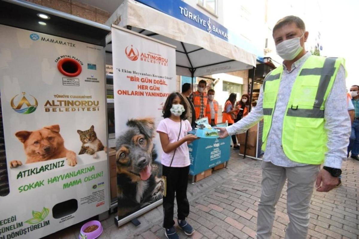Altınordu&rsquo;da can dostlar unutulmadı