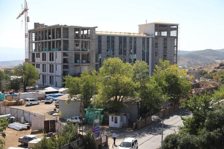 Bingöl’de Engelsiz Yaşam Merkezi bitti, yeni belediye binasının yüzde 50’si tamamlandı G4