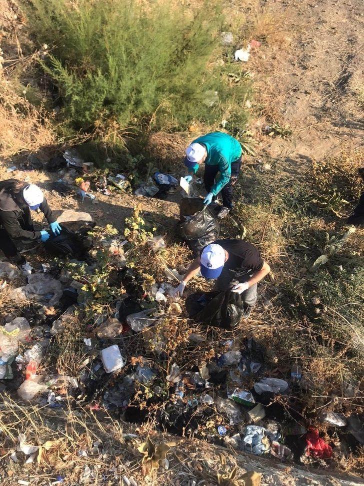 Sporla çevre temizliği yaptılar G3