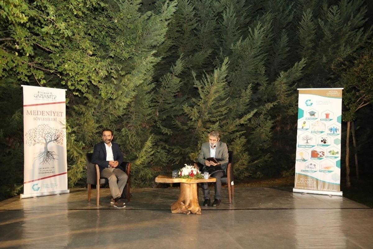 Yazar İbrahim Tenekeci kendi tecr&uuml;belerini anlattı