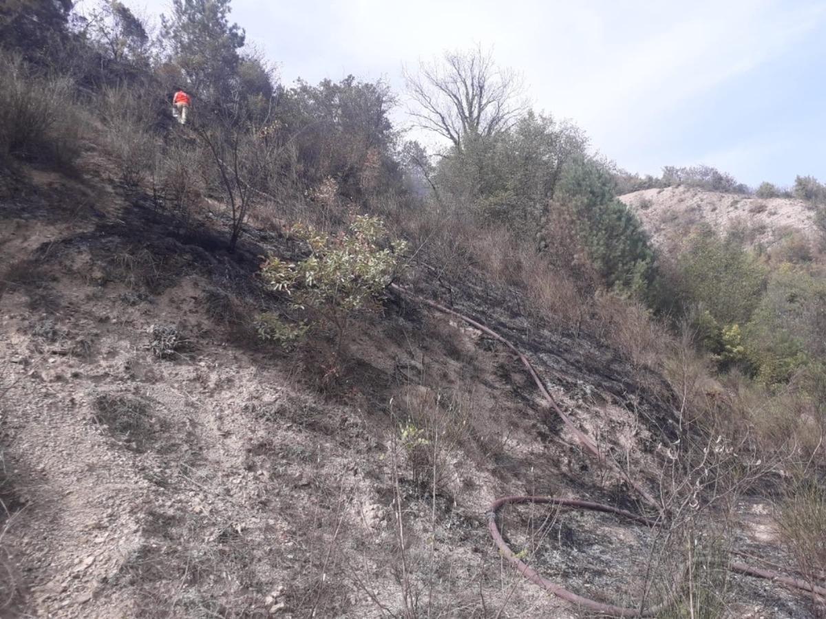 K&uuml;&ccedil;&uuml;k &ccedil;aplı yangın paniğe neden oldu