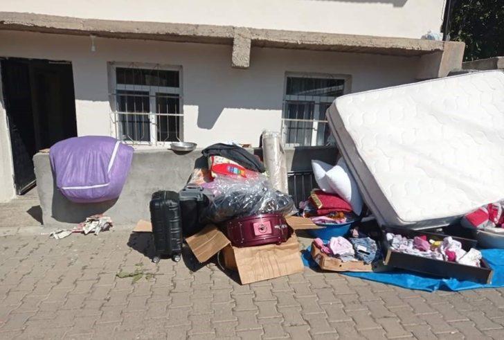 Bingöl’de bir evden 7 yılan çıkartıldı G1