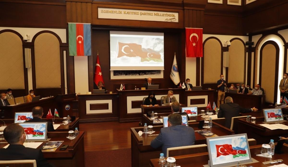 B&uuml;y&uuml;k&ccedil;ekmece Belediye meclisinden tarihi karar