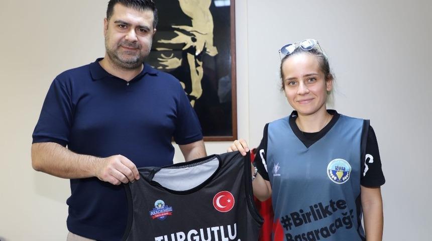 Turgutlu Belediyespor&rsquo;un son transferi Gamze Sena D&uuml;leg&ouml;z oldu