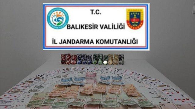 Pandemi dinlemeden kumar oynayan şahıslar hakkında işlem yapıldı