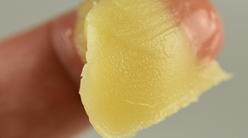 Vazelinin 'yok artık' dedirten etkisi! Bir miktar s&uuml;rd&uuml;ğ&uuml;n&uuml;zde...