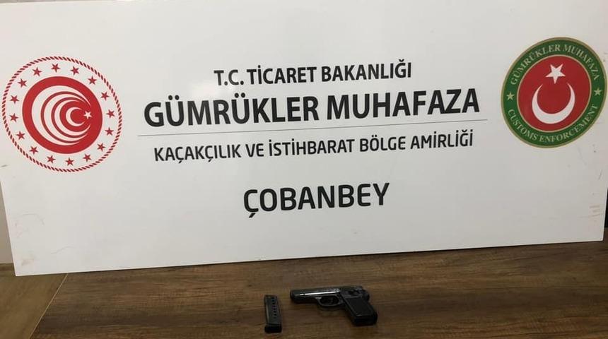 Çobanbey Sınır Kapısı’nda tabanca ele geçirildi