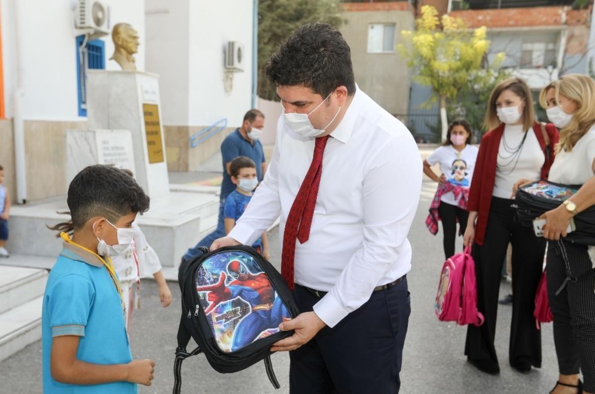 Bucalı miniklerin okul seti Başkan Amca&rsquo;dan