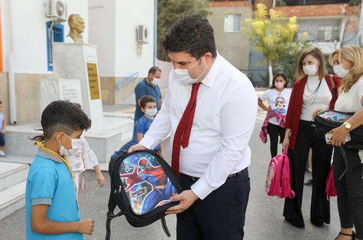 Bucalı miniklerin okul seti Başkan Amca’dan G1