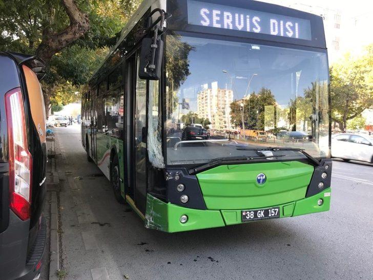 5 aracın karıştığı zincirleme kazada şans eseri yaralanan olmadı G4