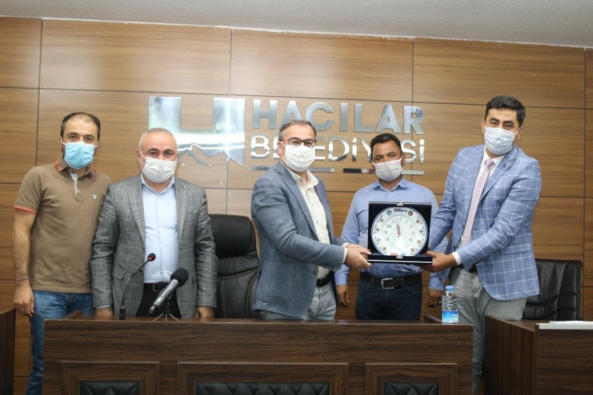 İş&ccedil;ilerde toplu s&ouml;zleşme sevinci