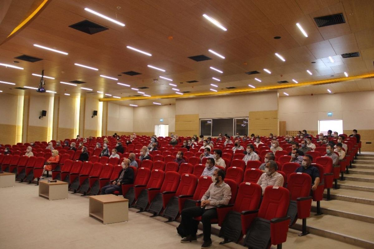 SA&Uuml; İlahiyat Fak&uuml;ltesi Akademik Kurul Toplantısı ger&ccedil;ekleştirildi