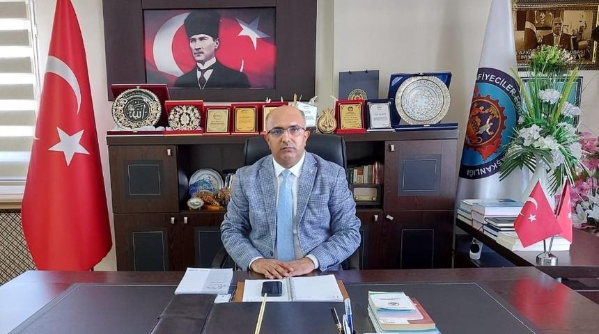 Esnaf Odası Başkanı Ulaş,"Okulların a&ccedil;ılması, bir ivme kazandıracak"