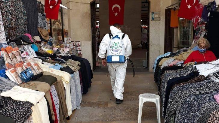 Halkın yoğun kullandığı alanlar dezenfekte ediliyor G3