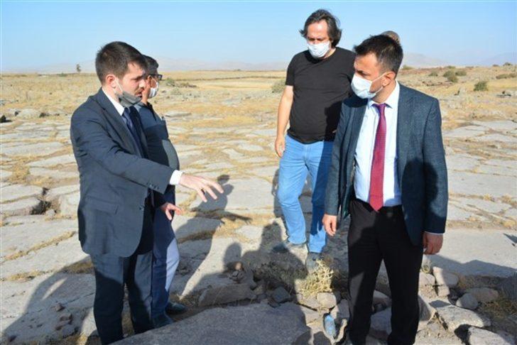 İl Kültür Müdürü Dursun, kültürel ve turistik alanlarda inceleme yaptı G5