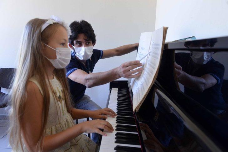 Büyükşehir Konservatuvarında yeni eğitim dönemi başladı G2