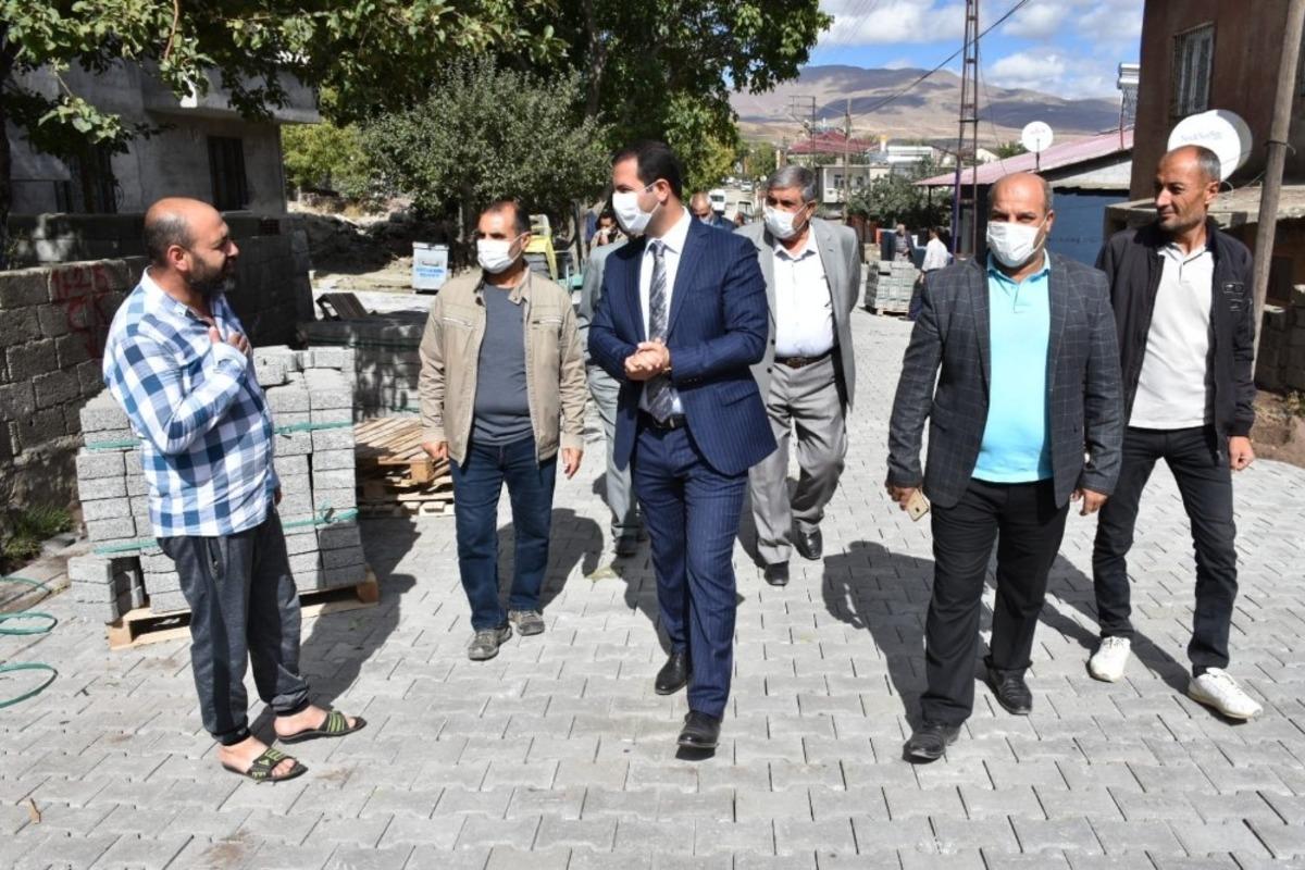 Başkan Geylani, alt yapı &ccedil;alışmalarını inceledi