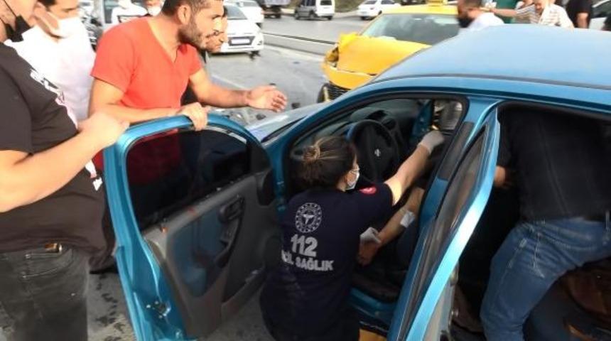 Sultangazi'de trafik kazası! Görünce kahroldu: Daha çok gençsin! Lütfen ya