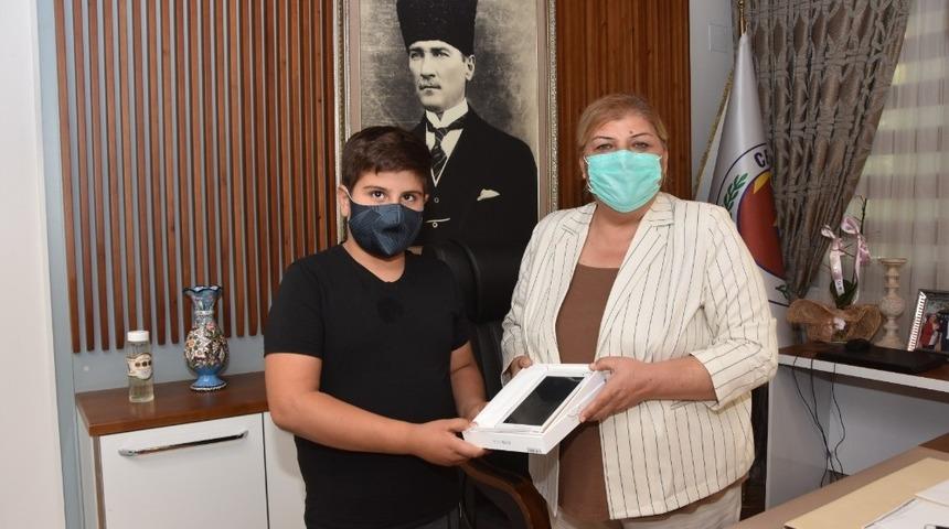 Erdem: "&Ccedil;ocuklarımıza derman olacağız"