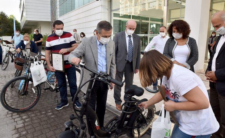 İşe bisiklet ile gelen personele teşekkür belgesi G4