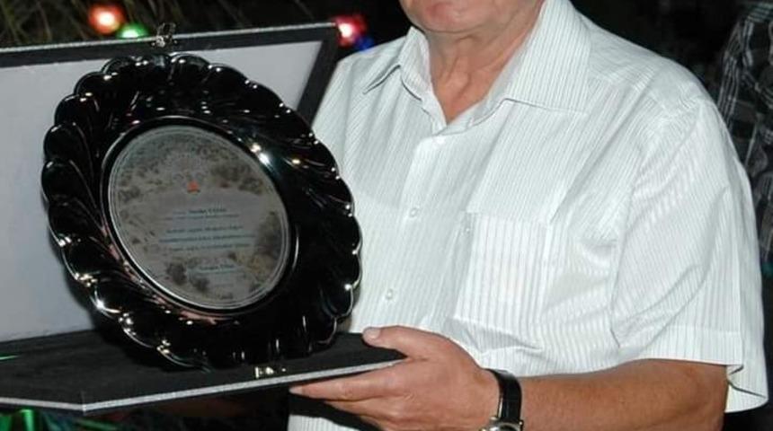 Eski başkan kalbine yenik d&uuml;şt&uuml;