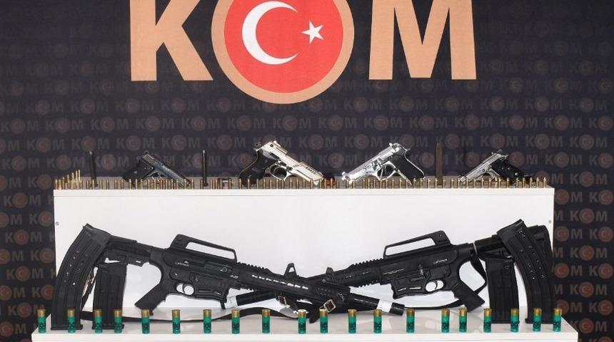 Polisten silah ticareti operasyonu