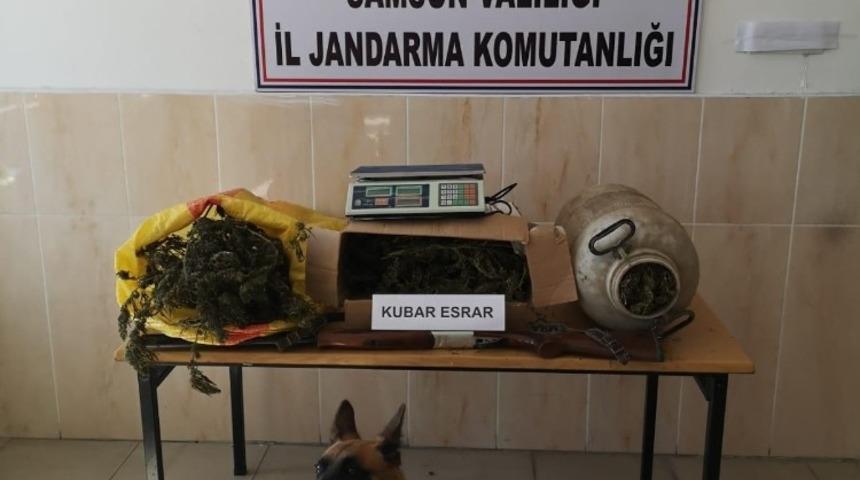 Alaçam’da 4 kilo 100 gram esrar ele geçirildi