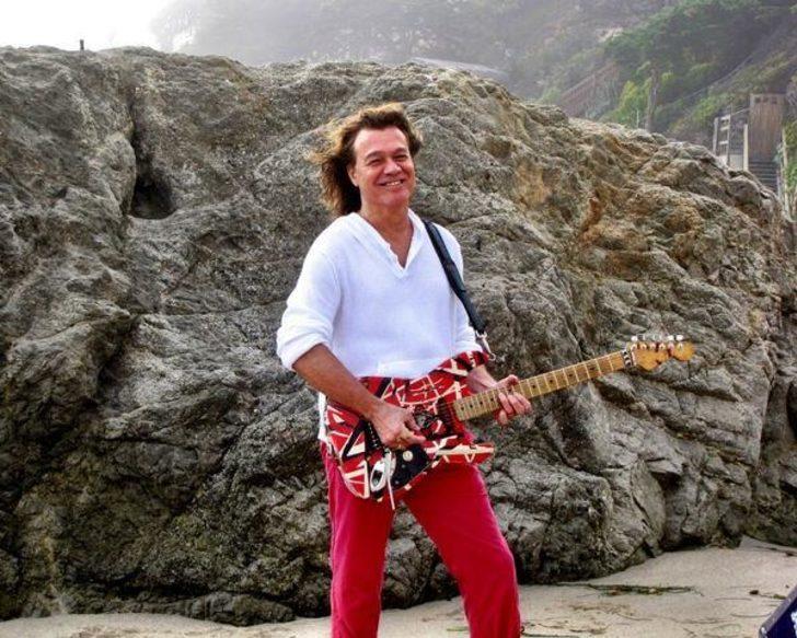 Ünlü gitarist Eddie Van Halen hayatını kaybetti