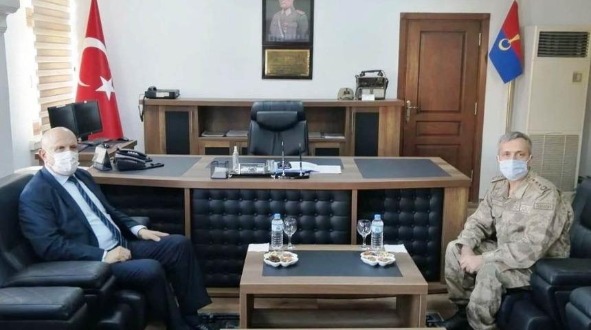 Başkan Pekmezci’den Yiğit’e iade-i ziyaret